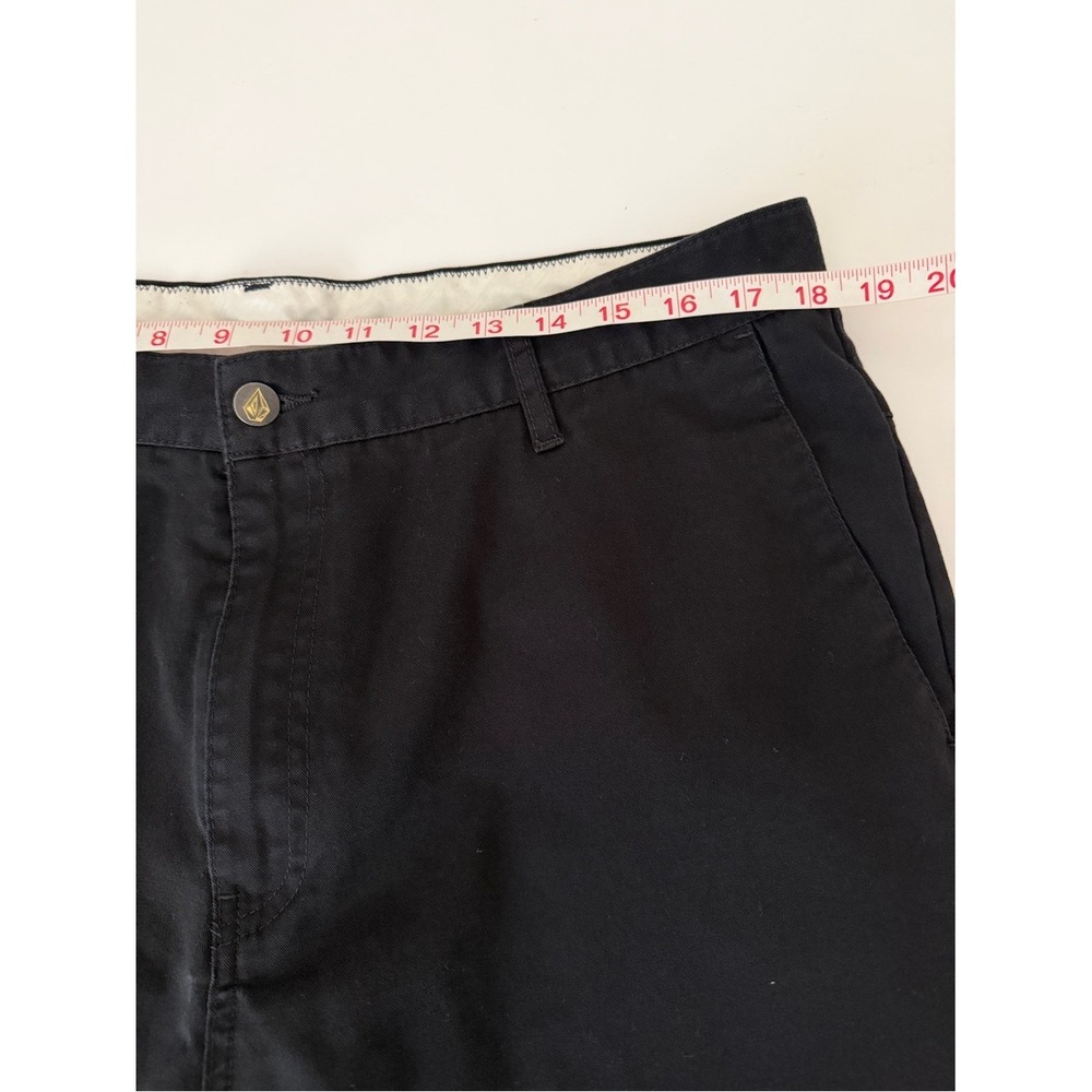 Volcom Black Shorts Size 36 - Picture 3 of 7
